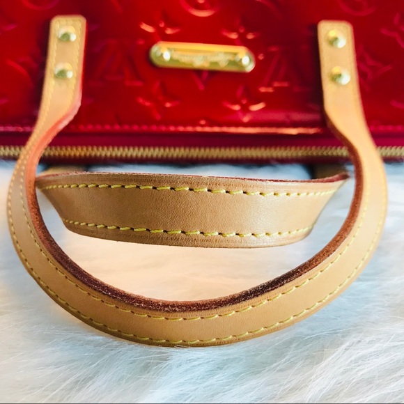 LOUIS VUITTON Bellevue PM Bag Red - Picture 4 of 8